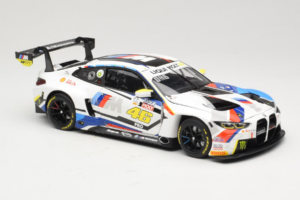 BMW M4 GT3 #46 V. Rossi / A. Farfus / M. Martin Team WRT 12 Hours of Bathurst 2023 Minichamps 1:18 113232146 Metall — bild 6 av 8