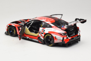 BMW M4 GT3 LMGT3 #31 D. Leung / S. Gelael / A. Farfus Team WRT 2nd Place 24 Hours of Le Mans 2024 Minichamps 1:18 113242431 M — bild 5 av 8