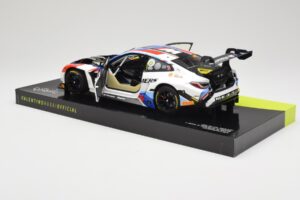 BMW M4 GT3 Team WRT #46 V. Rossi / R. Marciello / M. Martin 12 Hours of Bathurst 2024 Minichamps 1:18 113242046 Metall — bild 5 av 8