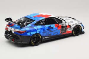 BMW M4 GT4 #1 Presentation 2024 Otto 1:18 OT1125 Resin — bild 2 av 6