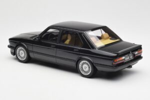 BMW M5 E28 Diamond Svart Otto 1:18 OT184 Resin — bild 5 av 6
