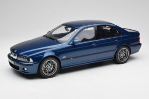BMW M5 E39 Avus Blå Otto 1:12 G073 Resin