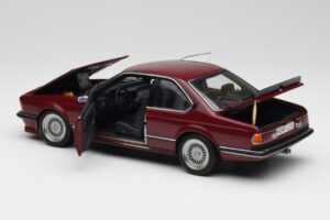 BMW M635 CSi E24 Karmin Röd AUTOart 1:18 70528 Metall — bild 5 av 8