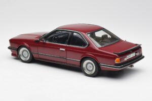 BMW M635 CSi E24 Karmin Röd AUTOart 1:18 70528 Metall — bild 7 av 8
