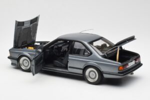 BMW M635 CSi E24 Shadow Line Delphin Metallic AUTOart 1:18 70529 Metall — bild 5 av 8