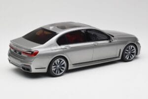 BMW M760i G12 V12 Final Edition Grå GT Spirit 1:18 GT478 Resin — bild 2 av 6