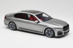 BMW M760i G12 V12 Final Edition Grå GT Spirit 1:18 GT478 Resin — bild 4 av 6