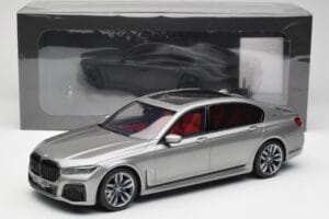 BMW M760i G12 V12 Final Edition Grå GT Spirit 1:18 GT478 Resin — bild 6 av 6