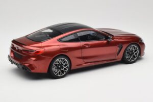 BMW M8 F91 Convertible Storm Bay Metallic Minichamps 1:18 110029020 Metall — bild 3 av 8