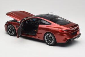 BMW M8 F91 Convertible Storm Bay Metallic Minichamps 1:18 110029020 Metall — bild 5 av 8