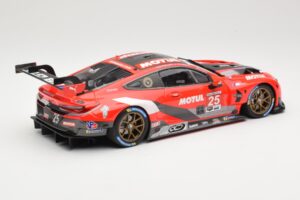 BMW M8 GTE RLL Racing #25 C. De Phillippi / B. Spengler Class Winners IMSA GP Road Atlanta 2020 Minichamps 1:18 155202995 Met — bild 2 av 6