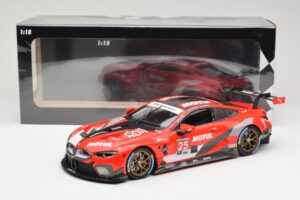 BMW M8 GTE RLL Racing #25 C. De Phillippi / B. Spengler Class Winners IMSA GP Road Atlanta 2020 Minichamps 1:18 155202995 Met — bild 6 av 6