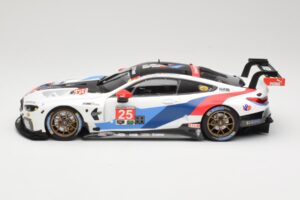 BMW M8 GTE Team RLL C. De Phillippi / B. Auberlen 2nd in Class 12 Hours of Sebring 2018 Minichamps 1:18 155182925 Metall — bild 3 av 6