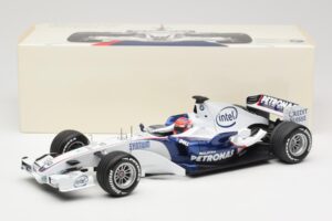BMW Sauber F1.07 #10 R. Kubica Launch Version 2007 Minichamps 1:18 80430426995 Metall — bild 7 av 7