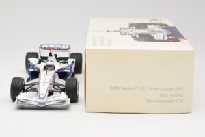 BMW Sauber F1.07 #9 N. Heidfeld Launch Version 2007 Minichamps 1:18 80430426994 Metall — bild 6 av 7