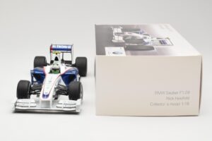 BMW Sauber F1.09 #6 N. Heidfeld Launch Version 2009 Minichamps 1:18 80432154856 Metall — bild 6 av 7