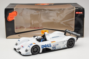 BMW V12 LMR #15 Y. Dalmas / J. Winkelhock / P. Martini 24 Hours of Le Mans Winner 1999 Maisto 1:18 56062 Metall — bild 8 av 8