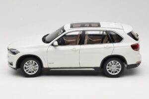 BMW X5 E70 Alpine White Paragon 1:18 PA-97073 Metall — bild 4 av 8