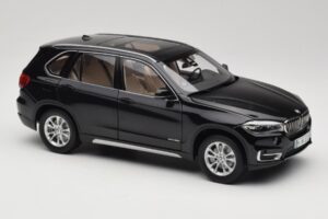 BMW X5 E70 Sapphire Black Paragon 1:18 PA-97071 Metall — bild 6 av 8