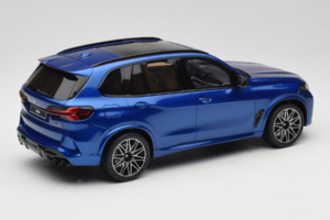 BMW X5 M F95 Competition Marina Bay Blue Metallic GT Spirit 1:18 GT967 Resin — bild 2 av 6