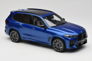 BMW X5 M F95 Competition Marina Bay Blue Metallic GT Spirit 1:18 GT967 Resin — bild 4 av 6