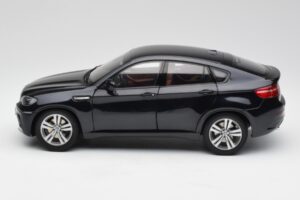 BMW X6 M F86 Svart Kyosho 1:18 80432157613 Metall — bild 4 av 8