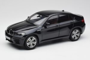 BMW X6 M F86 Svart Kyosho 1:18 80432157613 Metall