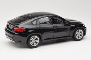 BMW X6 M E71 Svart Bburago 1:18 18-12081 Metall — bild 3 av 8