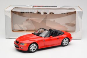 BMW Z3 E36/7 Cabriolet Röd UT Models 1:18 180024330 Metall — bild 8 av 8