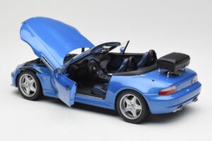 BMW Z3 M Roadster Med Bagagehållare Blå Metallic UT Models 1:18 20416 Metall — bild 5 av 8