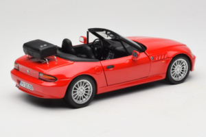 BMW Z3 Roadster 1.9 Röd Återförsäljar Edition UT Models 1:18 80439423068 Metall — bild 3 av 8
