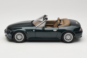 BMW Z3 Roadster 2.8 Mörkgrön Återförsäljar Edition UT Models 1:18 80439411713 Metall — bild 4 av 8