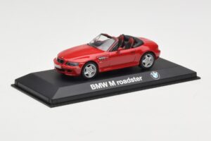 BMW Z3 Roadster 2.8 Röd Minichamps 1:43 BMW004 Metall — bild 2 av 4