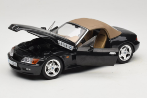 BMW Z3 Roadster Grön Återförsäljar Edition UT Models 1:18 80439411711 Metall — bild 2 av 8