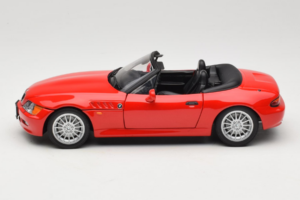 BMW Z3 Roadster Röd Återförsäljar Edition UT Models 1:18 80439422185 Metall — bild 4 av 8