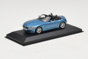 BMW Z4 E85 Cabriolet Light Blue Metallic Minichamps 1:43 BMW016 Metall — bild 2 av 4