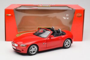 BMW Z4 E85 Roadster Röd Bburago 1:18 34046 Metall — bild 8 av 8