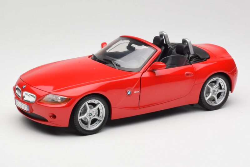 BMW Z4 E85 Roadster Röd Bburago 1:18 34046 Metall