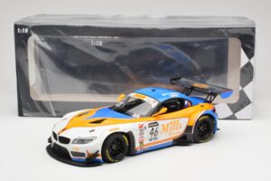 BMW Z4 E89 GT3 #46 Mills Racing M. Wittmer / A. Mills Pirelli World Challenge Sprint X-Series 2016 Minichamps 1:18 151162346  — bild 6 av 6