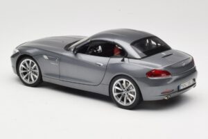 BMW Z4 E89 sDrive 35i Space Grey Metallic Kyosho 1:18 80432147085 Metall — bild 7 av 8