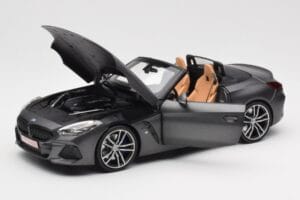 BMW Z4 G29 Grå Metallic Norev 1:18 183270 Metall — bild 2 av 8