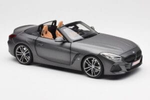 BMW Z4 G29 Grå Metallic Norev 1:18 183270 Metall — bild 6 av 8