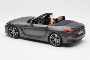 BMW Z4 G29 Grå Metallic Norev 1:18 183270 Metall — bild 7 av 8
