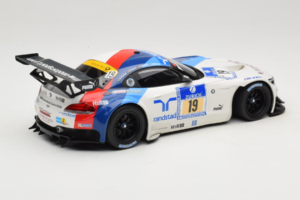 BMW Z4 GT3 #19 Team Schubert J. Muller / D. Muller ADAC 24 Hours Nurburgring 2013 Minichamps 1:18 151132319 Metall — bild 2 av 6