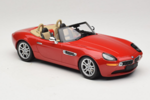 BMW Z8 Röd Minichamps 1:18 155024230 Metall — bild 4 av 6