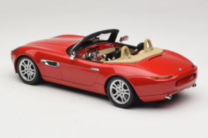 BMW Z8 Röd Minichamps 1:18 155024230 Metall — bild 5 av 6