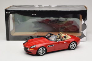 BMW Z8 Röd Minichamps 1:18 155024230 Metall — bild 6 av 6