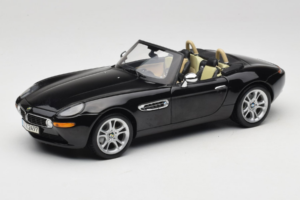 BMW Z8 Svart Kyosho 1:18 80439411729 Metall