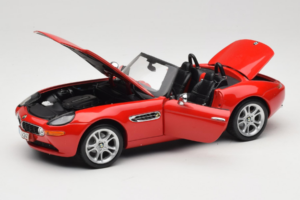 BMW Z8 Röd Kyosho 1:18 80439411730 Metall — bild 2 av 9