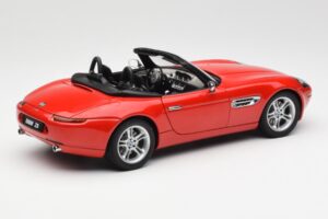 BMW Z8 E52 Röd AUTOart 1:18 70513 Metall — bild 3 av 8